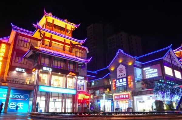 南充晚上能够玩的小路2026