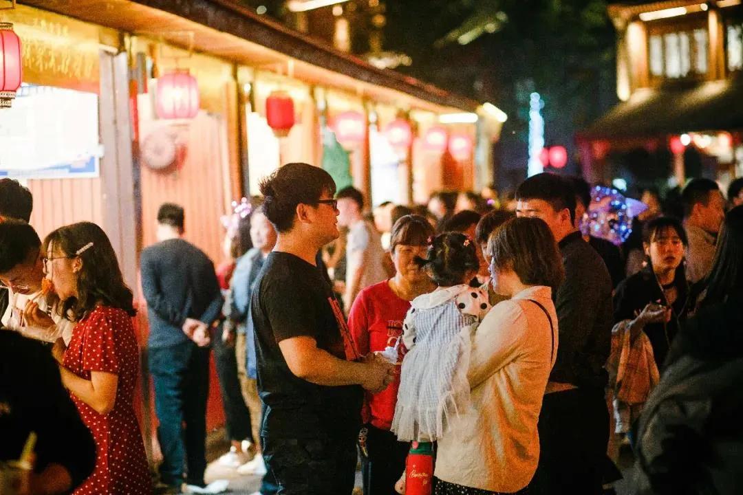 洛阳晚上去哪玩快餐
