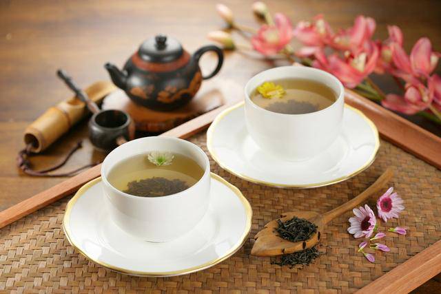 左近300一晚同城约茶