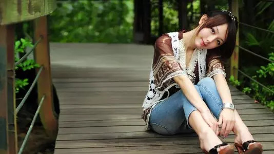 狗爷城中村150美女