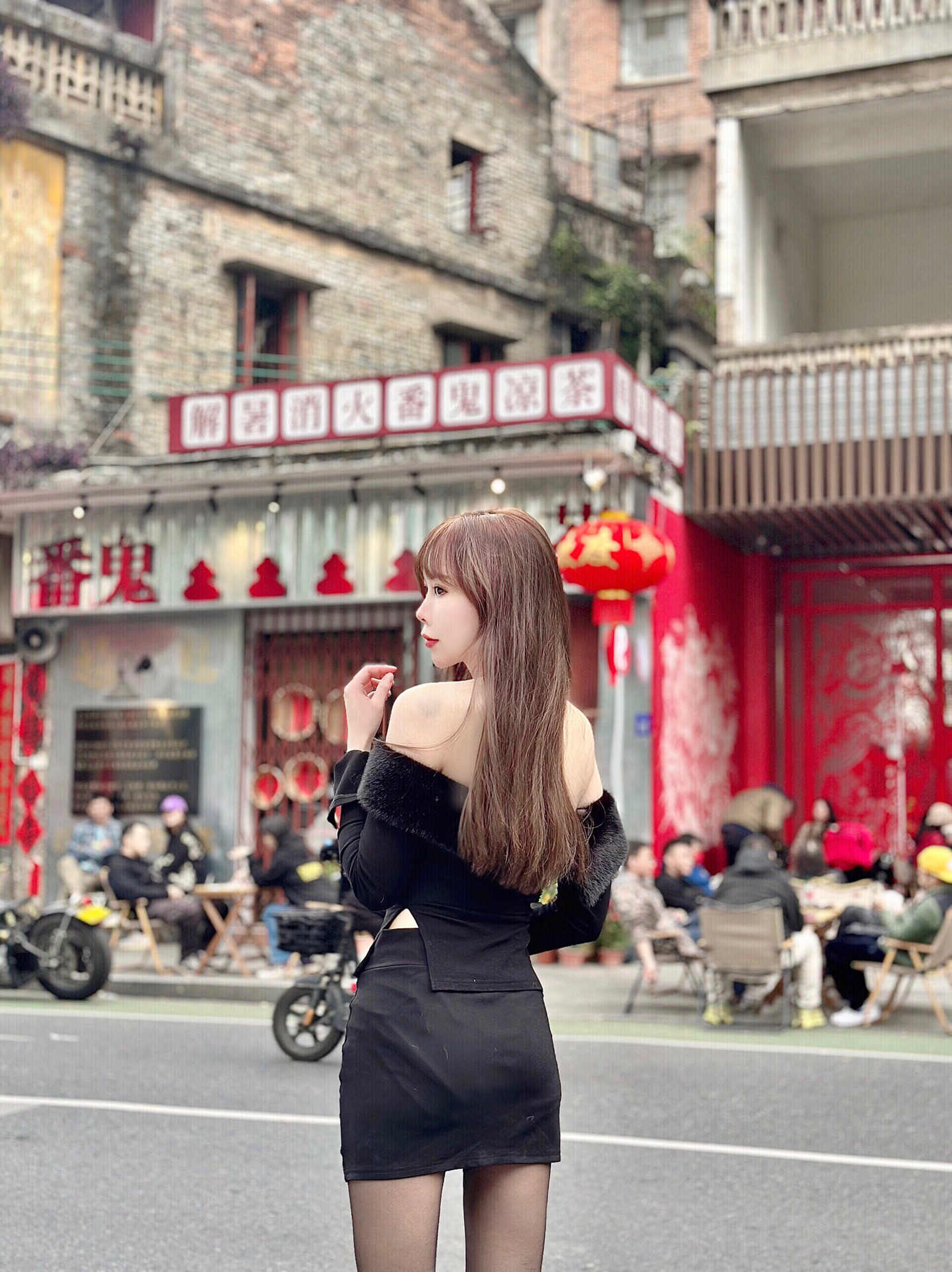 拉萨里水哪里站街美女
