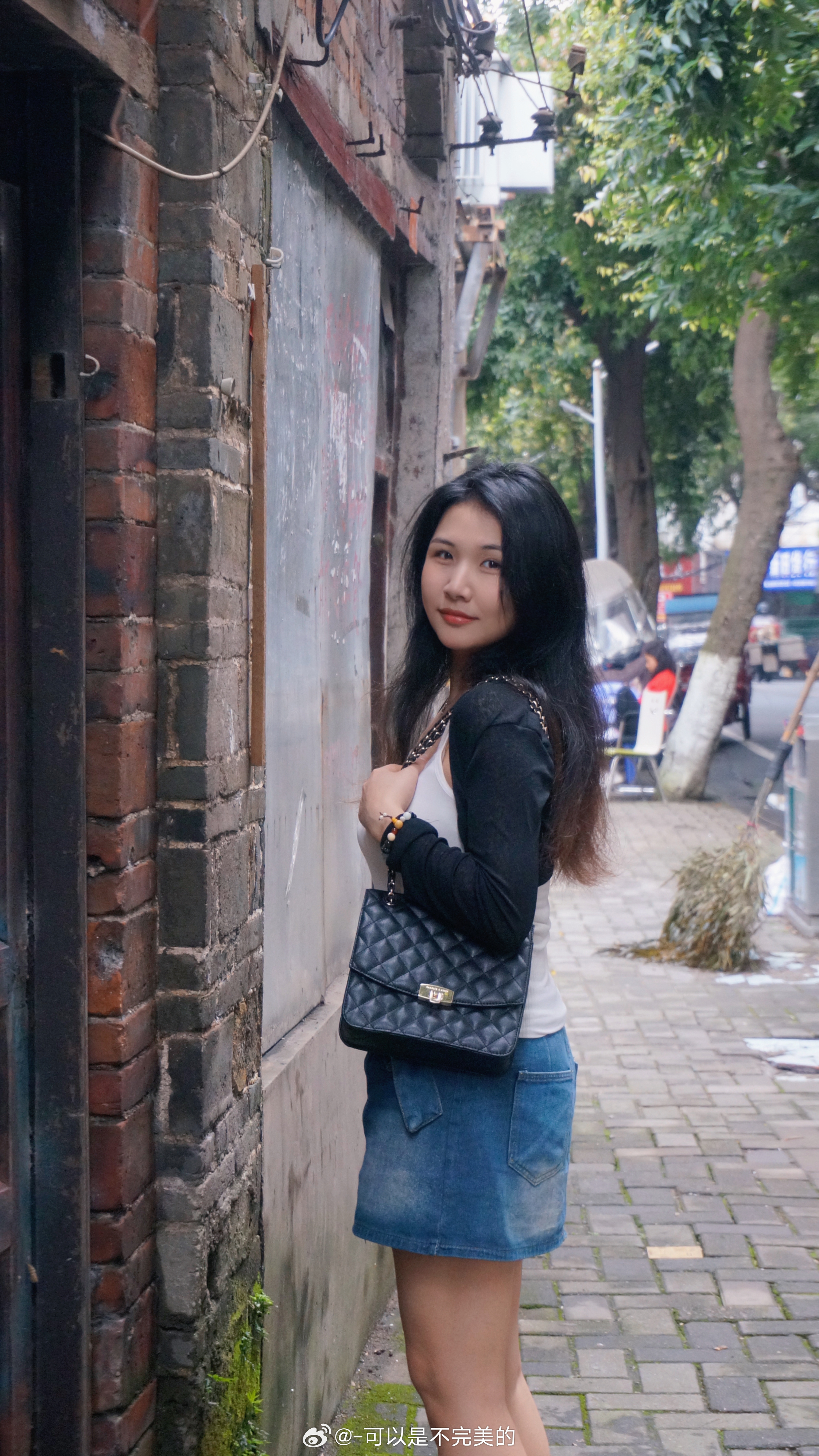 铜仁市火车站后面的幼小路美女在哪里