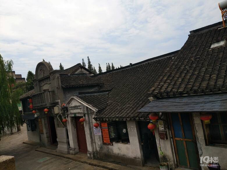 嘉善火车站后面幼小路