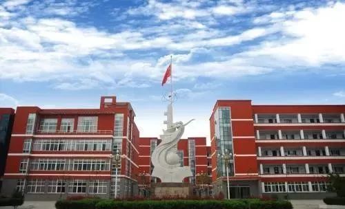 商洛学院后面有推拿店吗