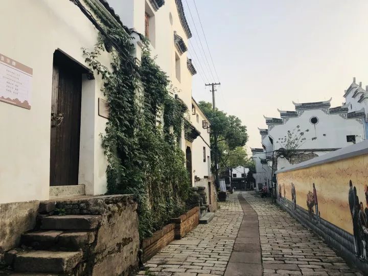 长沙站左近的幼小路叫什么