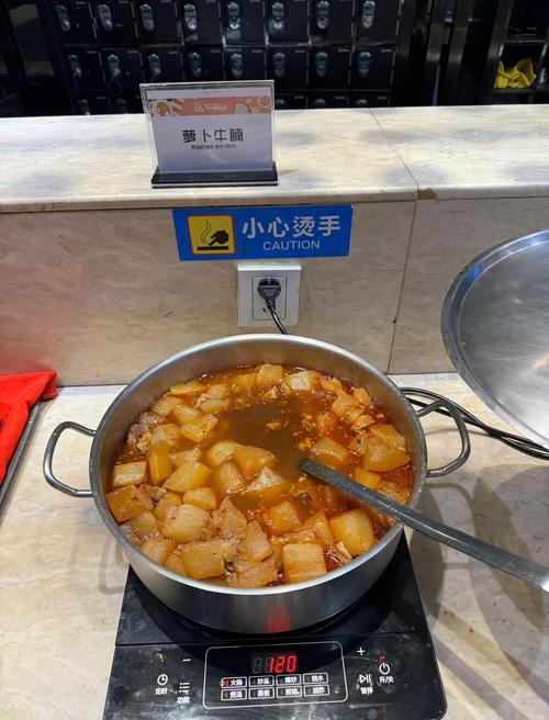 昭通蓝色海岸酒店有98