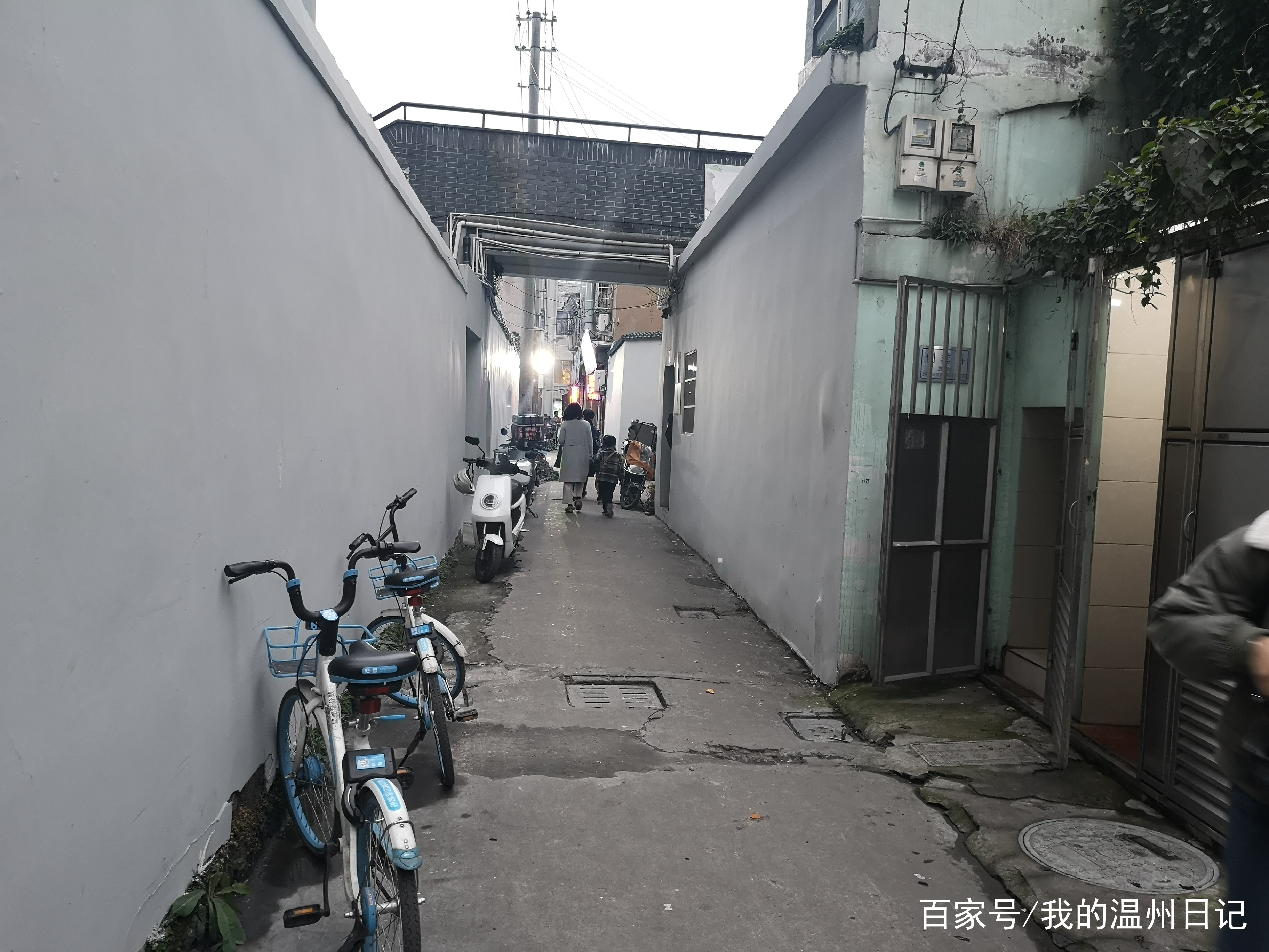 荆州火车站后面幼小路叫什么