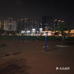 昌都坡头晚上站大街的处所