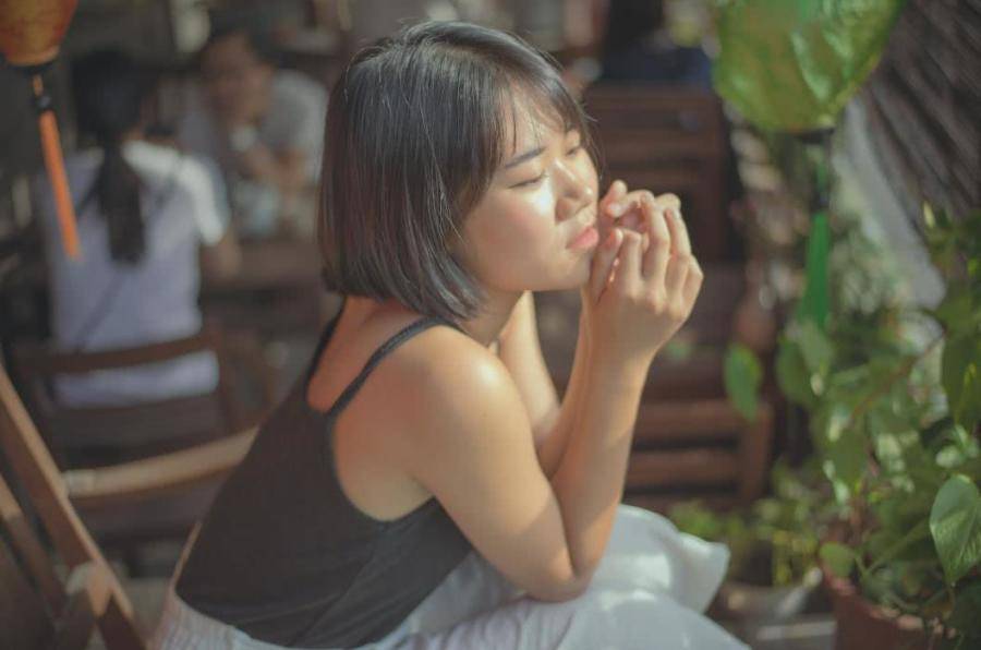 左近的女人怎么样联系