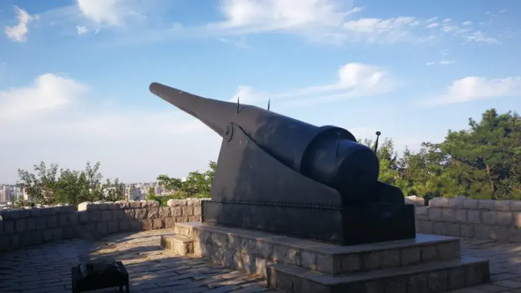 青岛山炮台