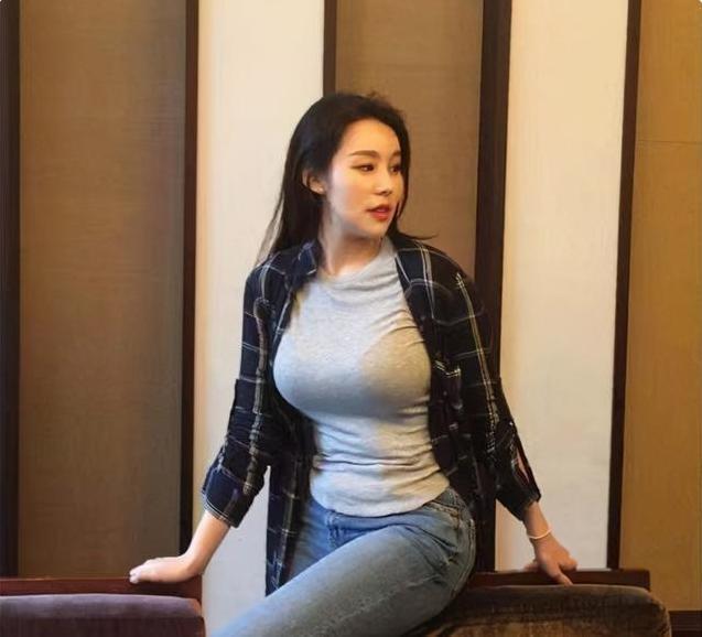 城中村走基层操熟女老阿姨