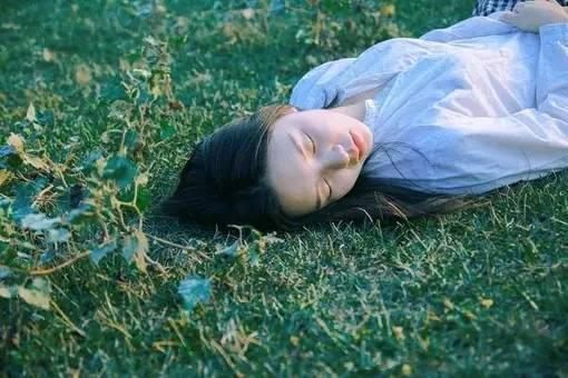 寂寞的寡妇精油推拿