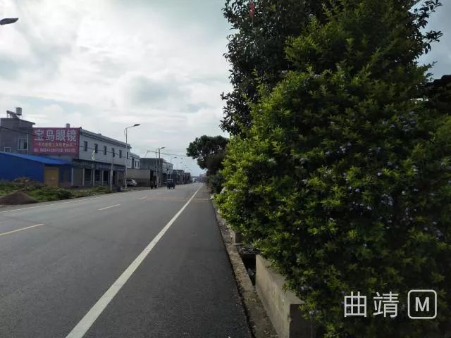 陆良县那里有站大街的