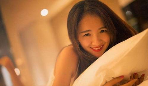 探花酒店的美女啪啪拍