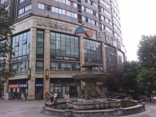 观音桥朗晴广场怎么找妹