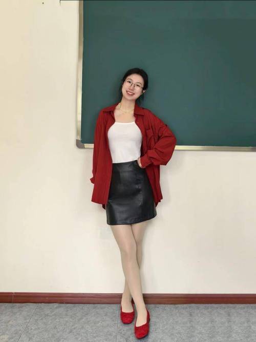 迷人女老师精油推拿