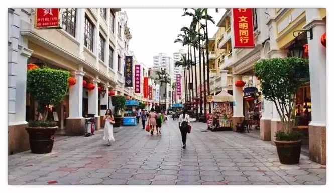 榆林幼榄左近的小路
