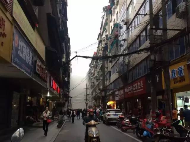 宜宾150爱情街敬业路