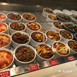 成都双流哪儿丰年轻点的快餐