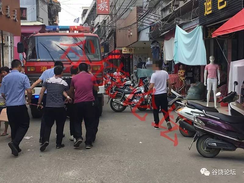 谷饶汽车站后面的巷子
