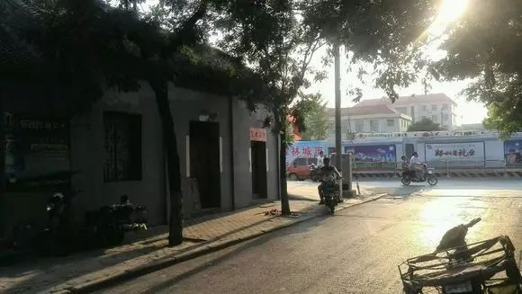 郑州大石桥老阿姨在哪