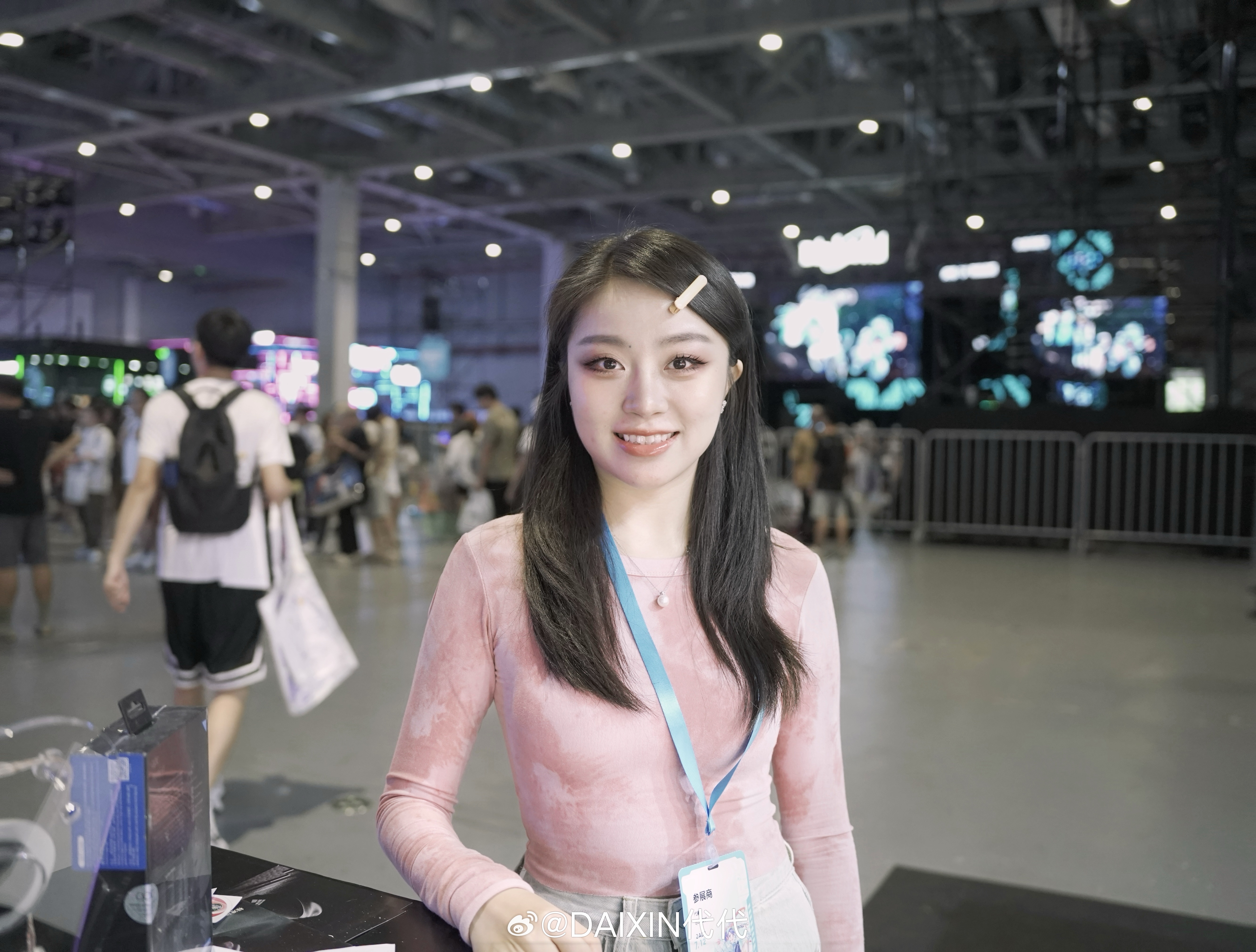 丽江兼职美女