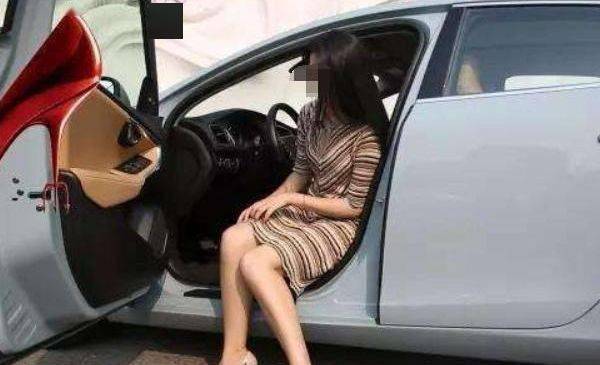 女大学生的特殊服务在线