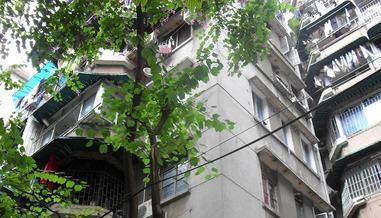 东兴150元一条街