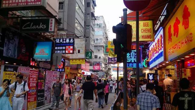 信阳香港街玩一次或许几多钱