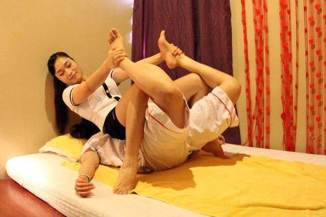女推拿师的特殊服务