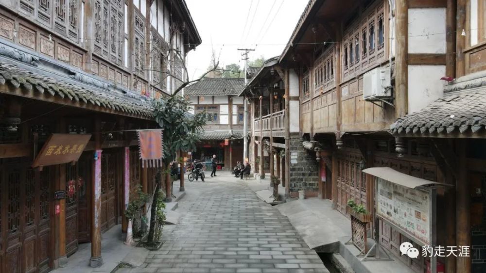 南阳西苑150幼小路左近有啥好玩的