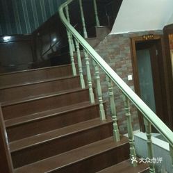 郭巷彩虹路此刻还有吗