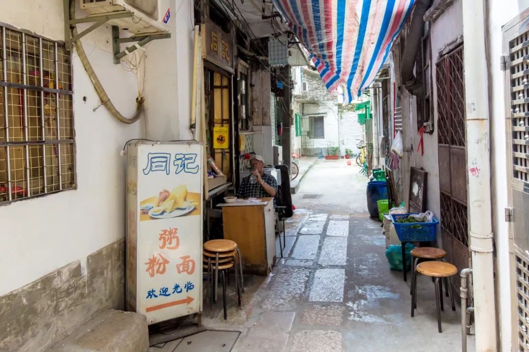 拉萨南海区幼小路里100块钱的