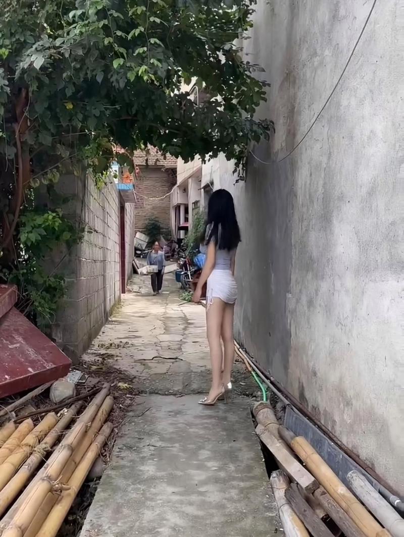 哪个小路有姑娘