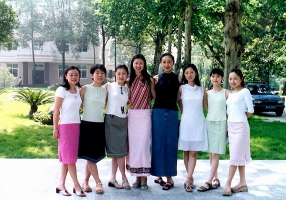 大学城怎么联系学生