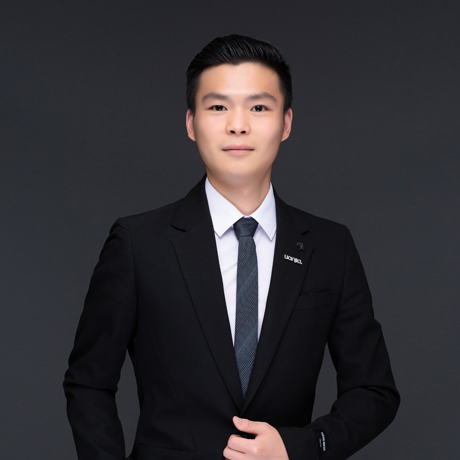 全球高端商务经纪人