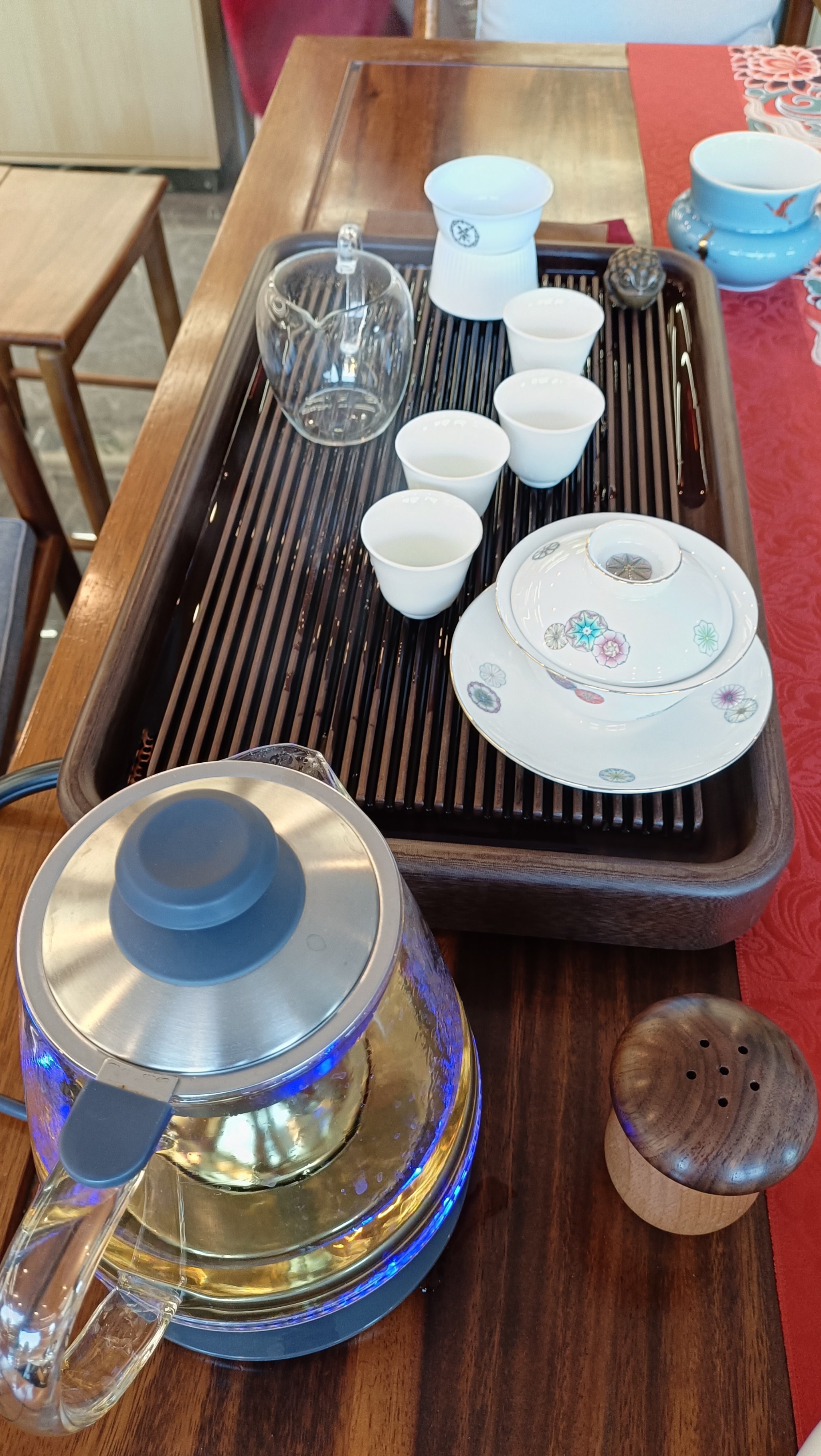 出差怎么找本地的品茶
