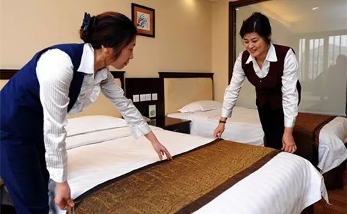 宾馆住宿后服务若何称号