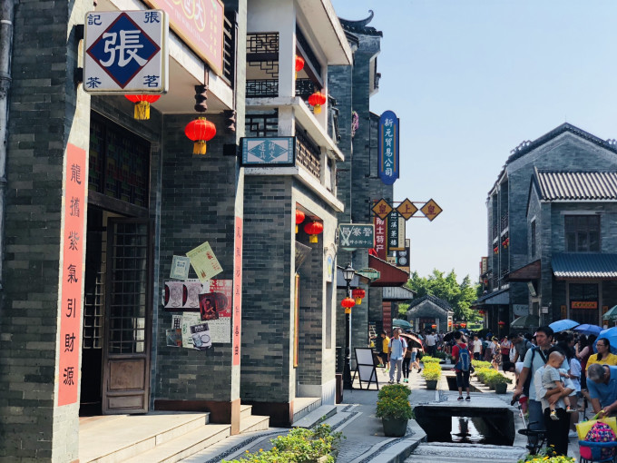 昭通左近一百元三幼时
