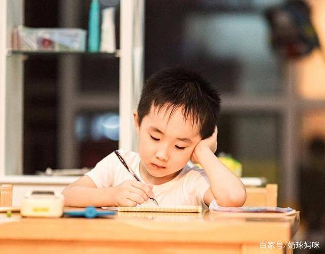 昭通初中生一幼时50元约幼孩
