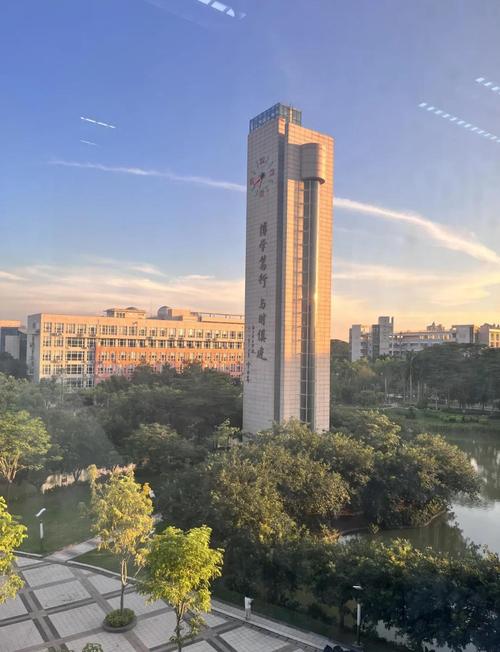 昭通大学城约找学生