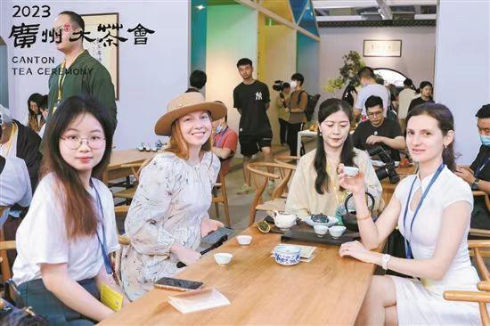 昭通大学城学生约茶