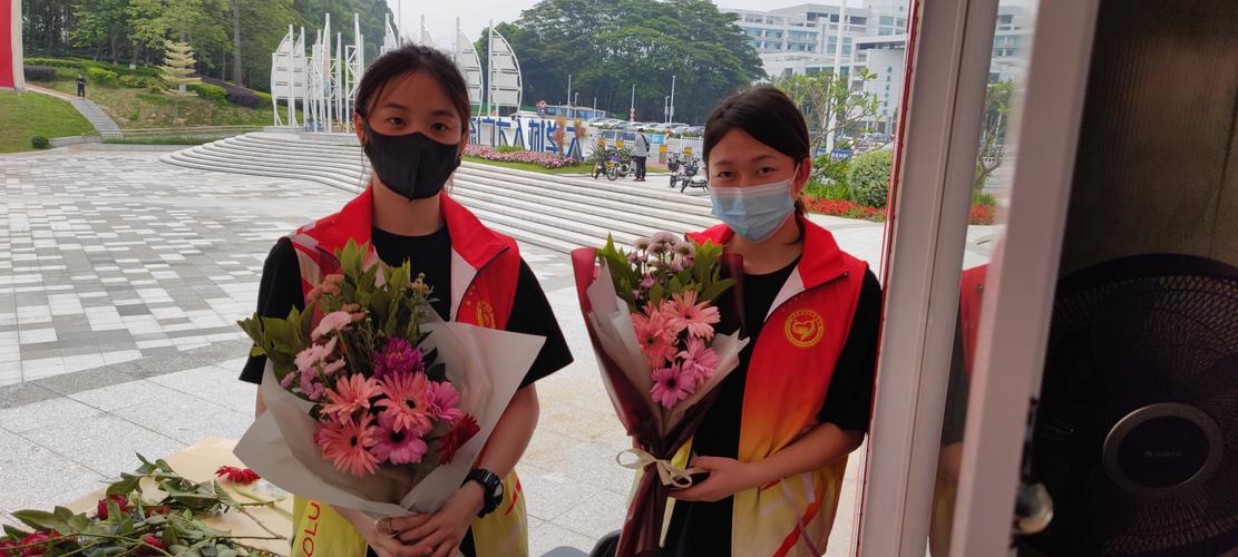 昭通大学城后街的服务
