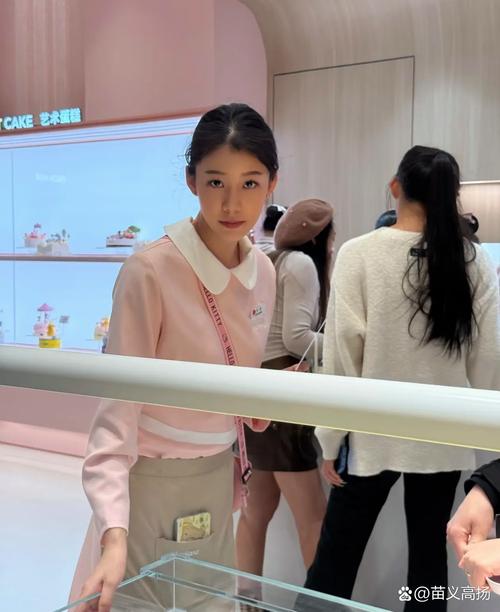 丽江美女服务要几多钱一位