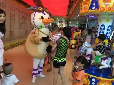 深圳女人找鸭子是在上面照旧下面