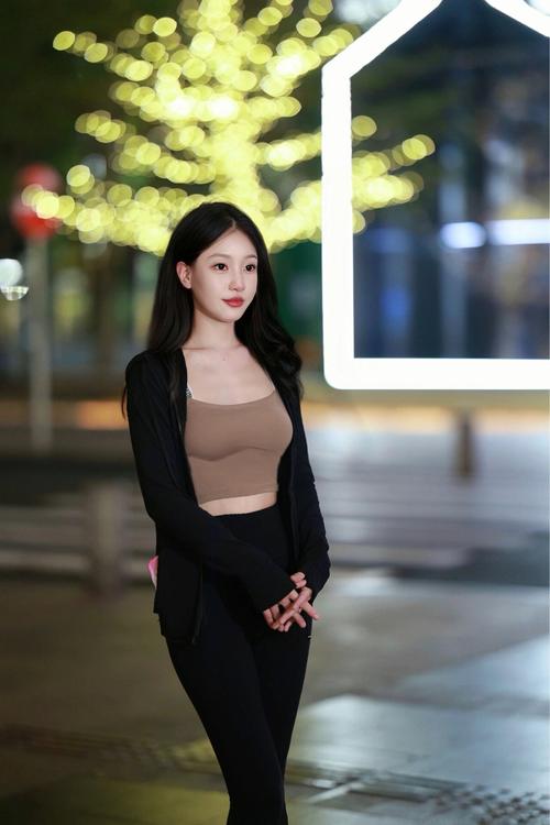 丽江左近哪里找到过夜的女人