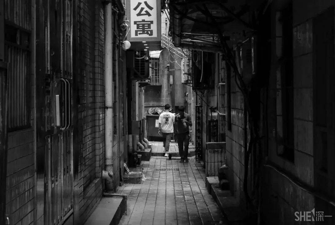 丽江小路里的爱情哪里有