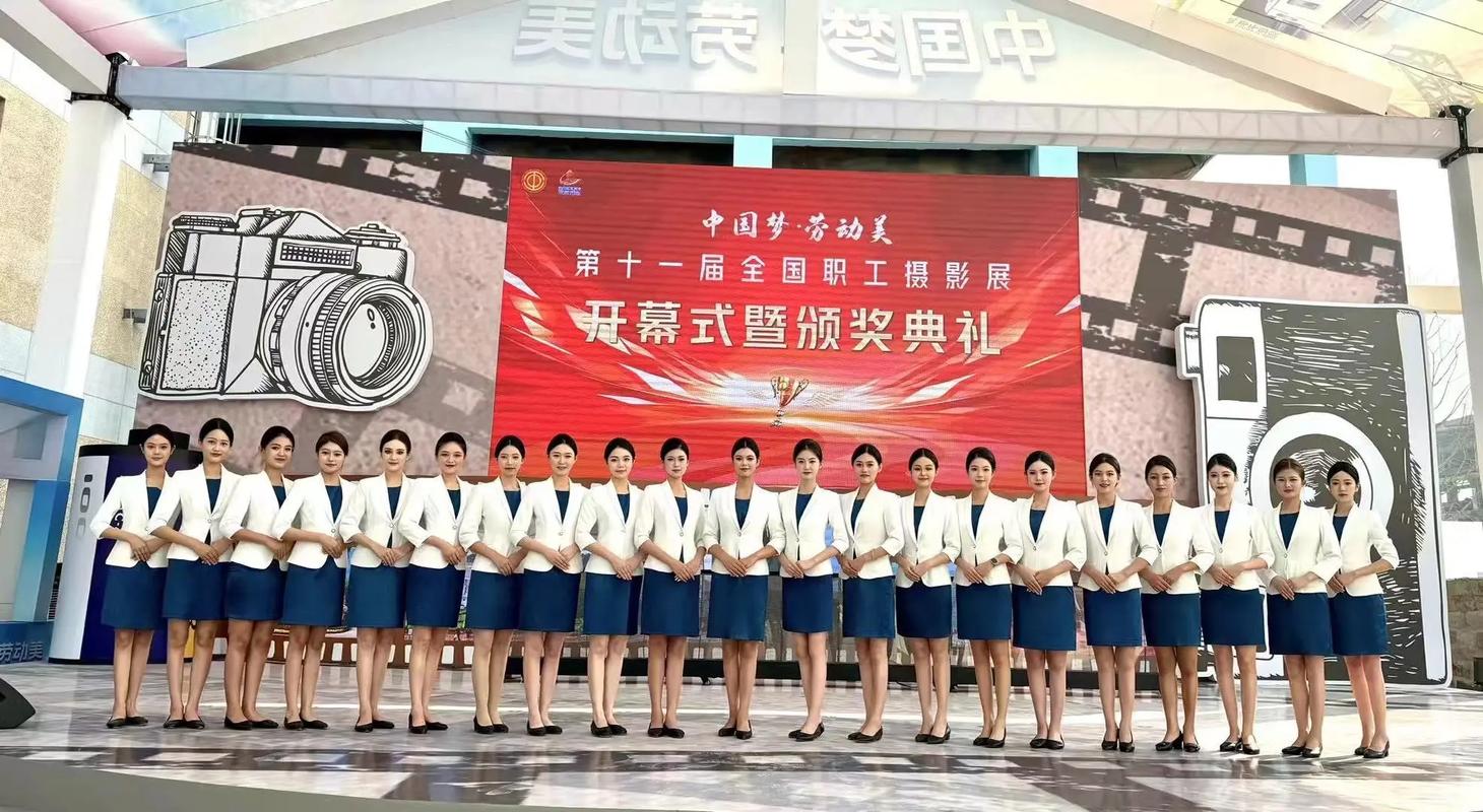 上海高端商务模特欢迎