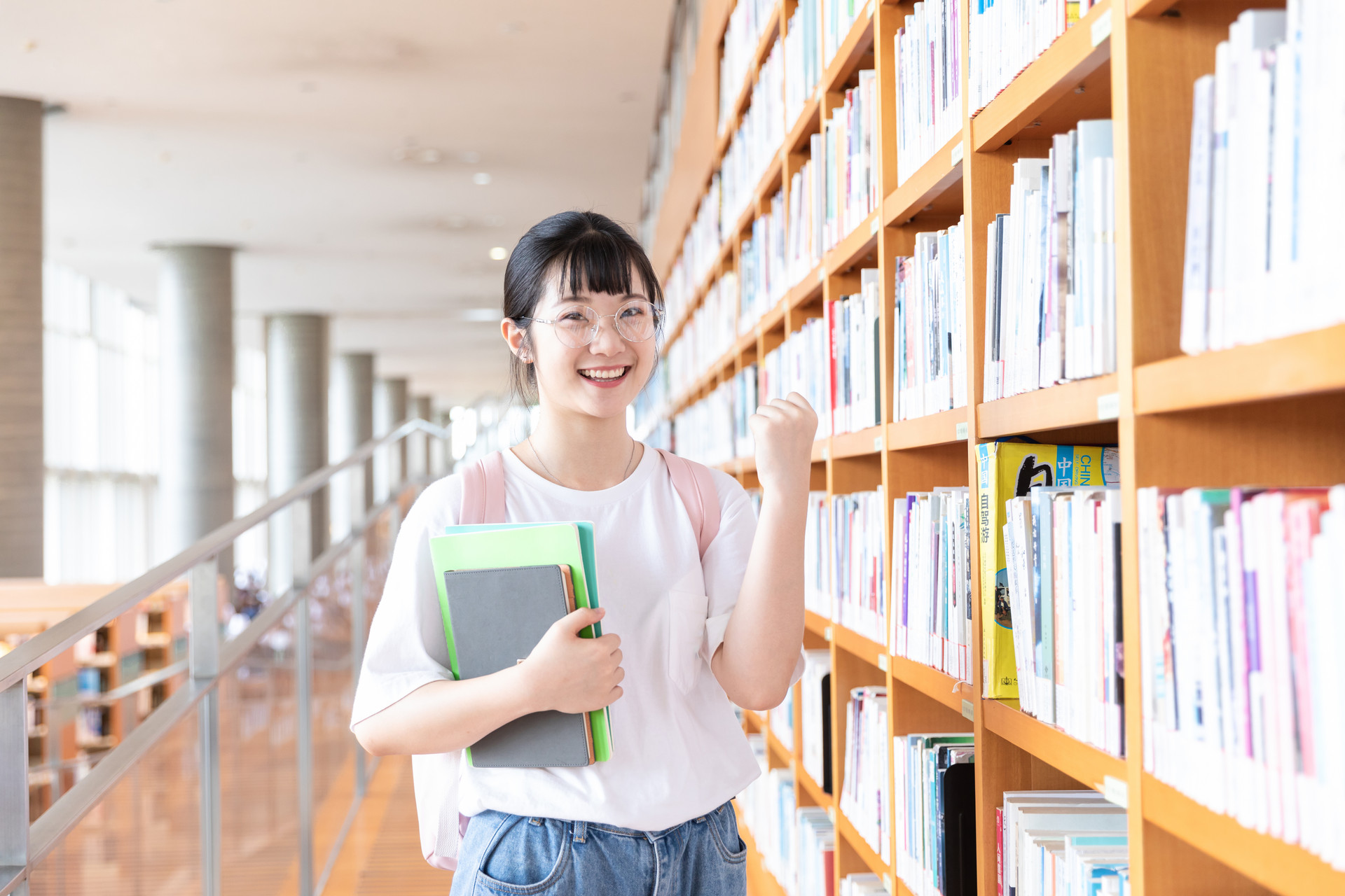 上海怎么联系学堂左近的妹子呢
