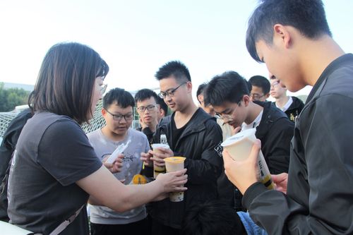 荆门大学城学生约茶